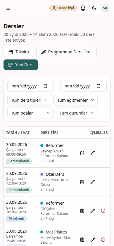 Ders programı ekranı (demo verisiyle)